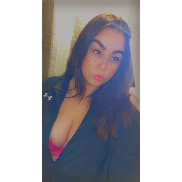 Amber London — Canadian OnlyFans creator