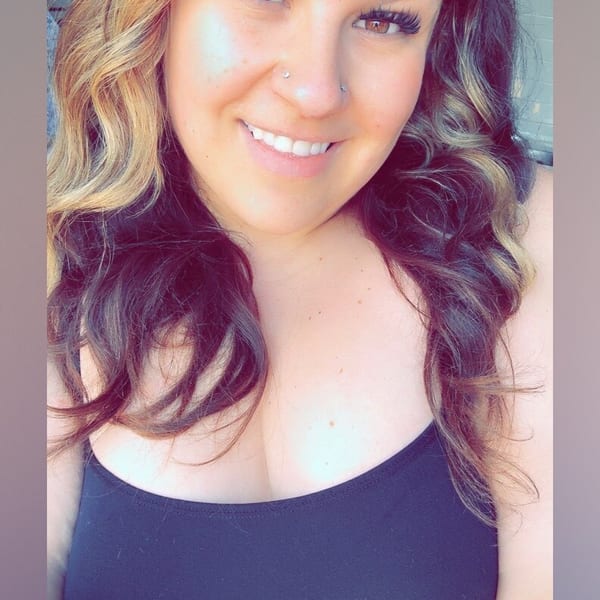 Ava | Dog Mom w. a 9–5 💼🐶 — OnlyFans