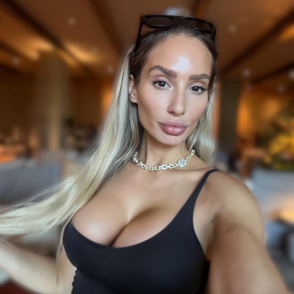 πππ‘πππππ π©ππ£ π β Canadian OnlyFans creator