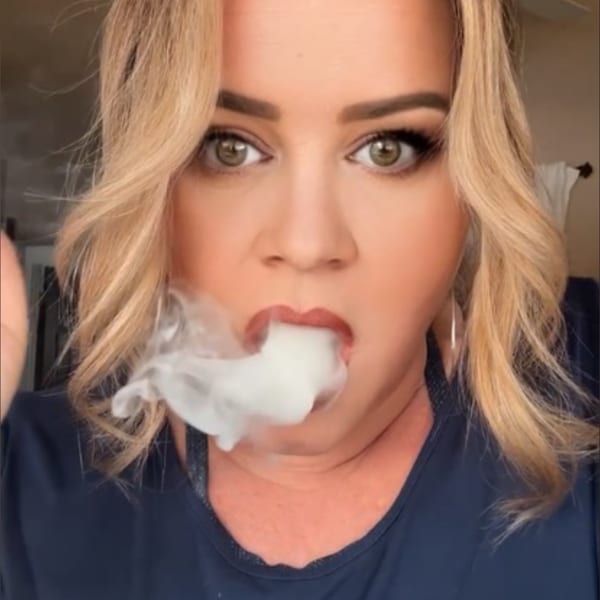 Smoking Dee — Canadian OnlyFans creator
