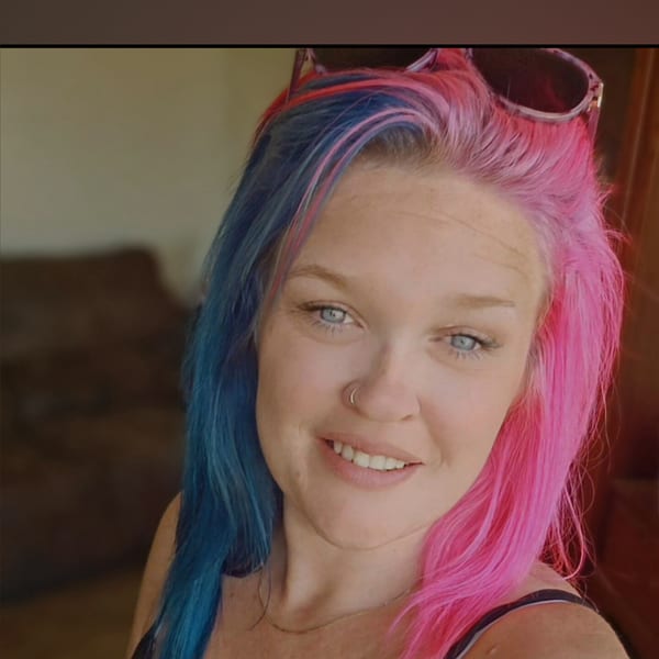 Juniper_Blue — Canadian OnlyFans creator