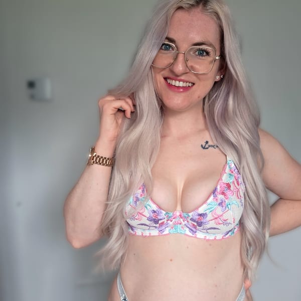Noémie Goyette — OnlyFans