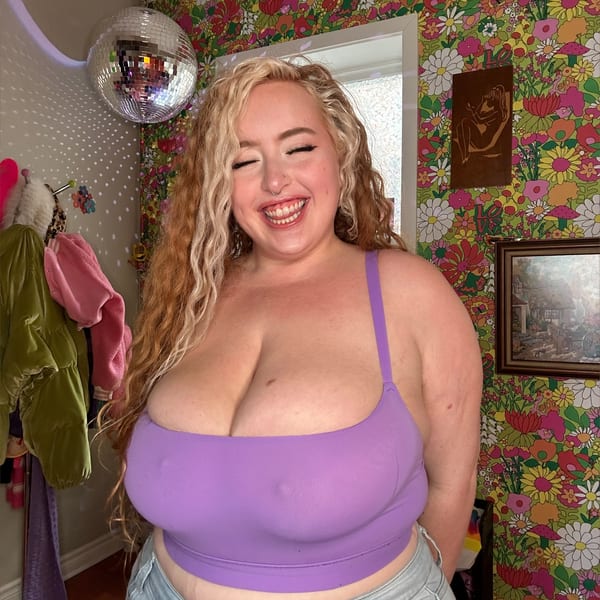 Gwen Adora 🍒 FREE — OnlyFans