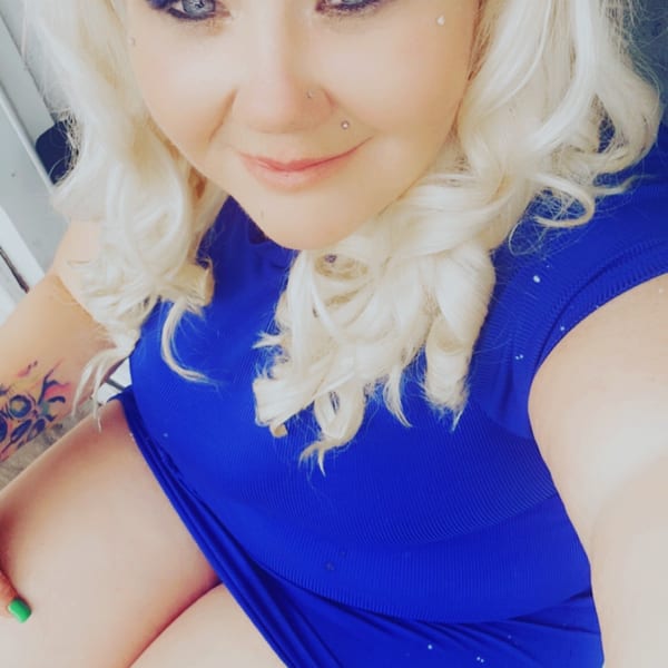 π QueenBee π β Canadian OnlyFans creator